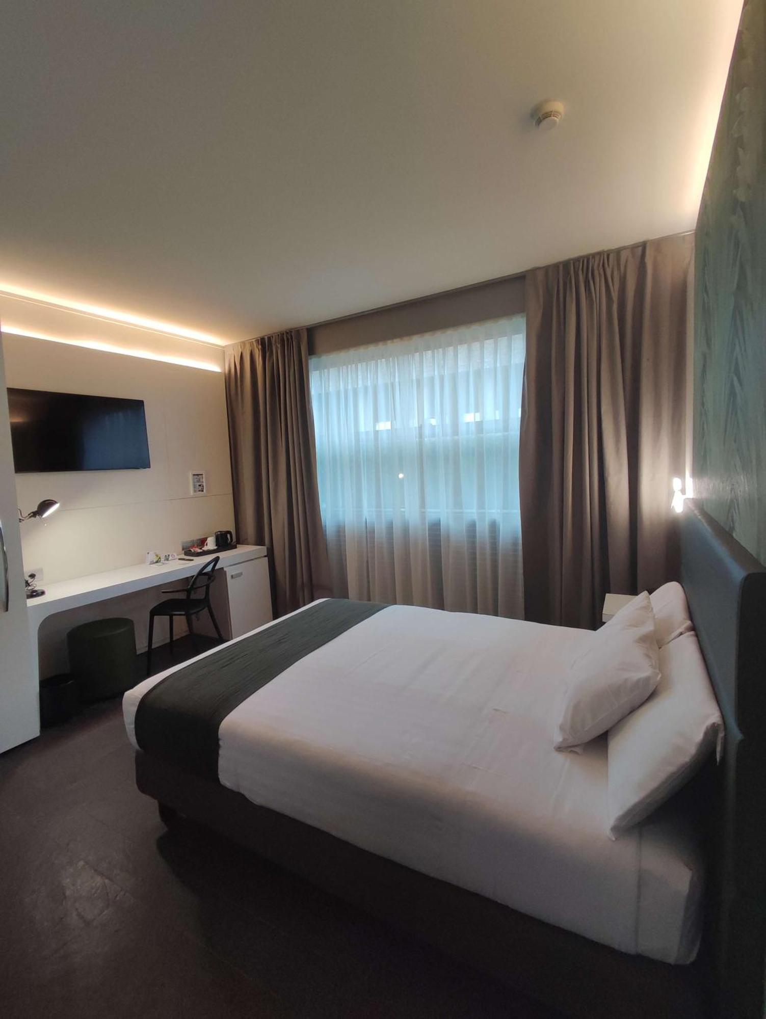 Hotel Western